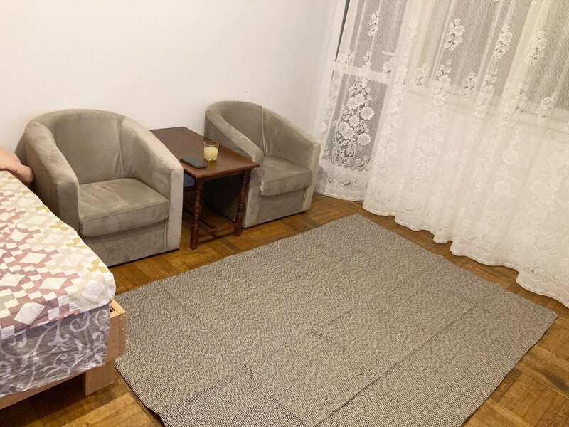 Baba Novac, Campia Libertati, inchiriere garsoniera.